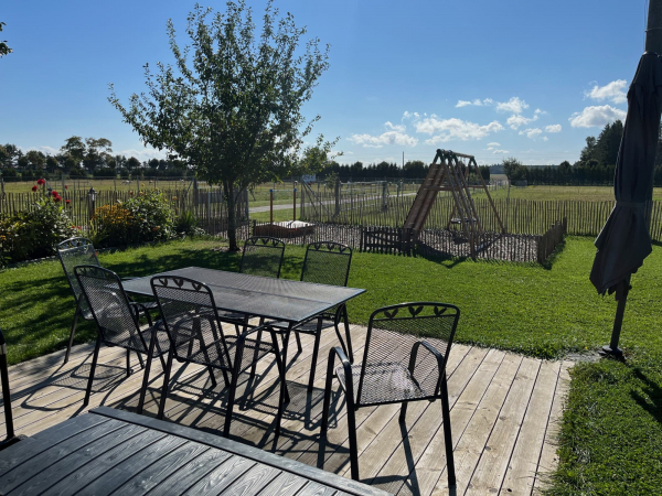 Terrasse mit Garten